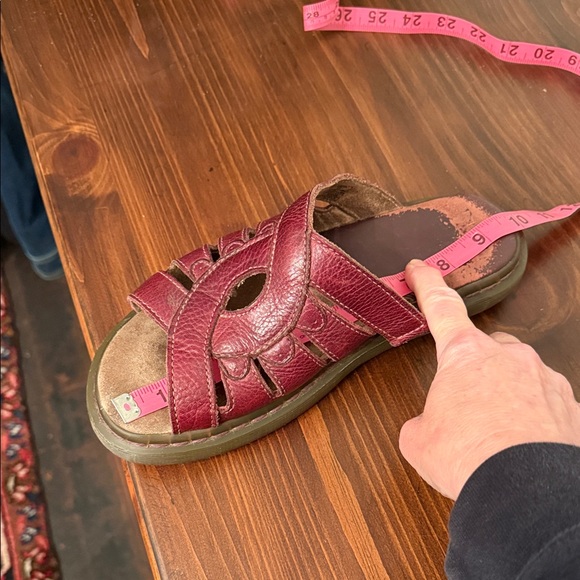 Dr. Martens Leather Sandals Slides Burgundy Oxblood Comfort Sole Women’s size 9 - Picture 11 of 11